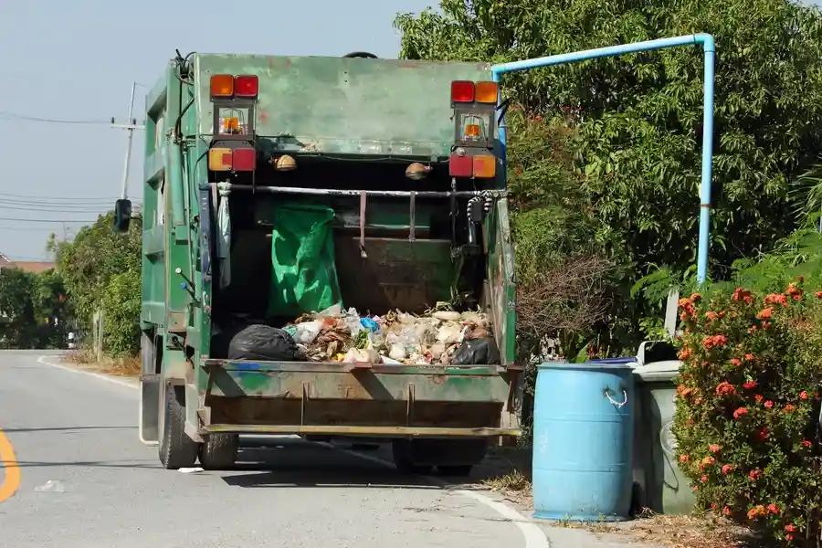 How To Prepare For A Junk Hauling Service Visit Summers, AR